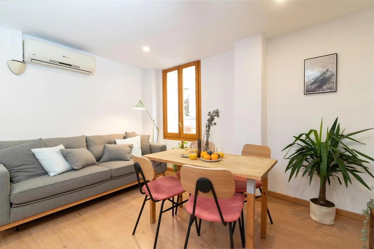 Barcelona Apartments In Born 0*,
